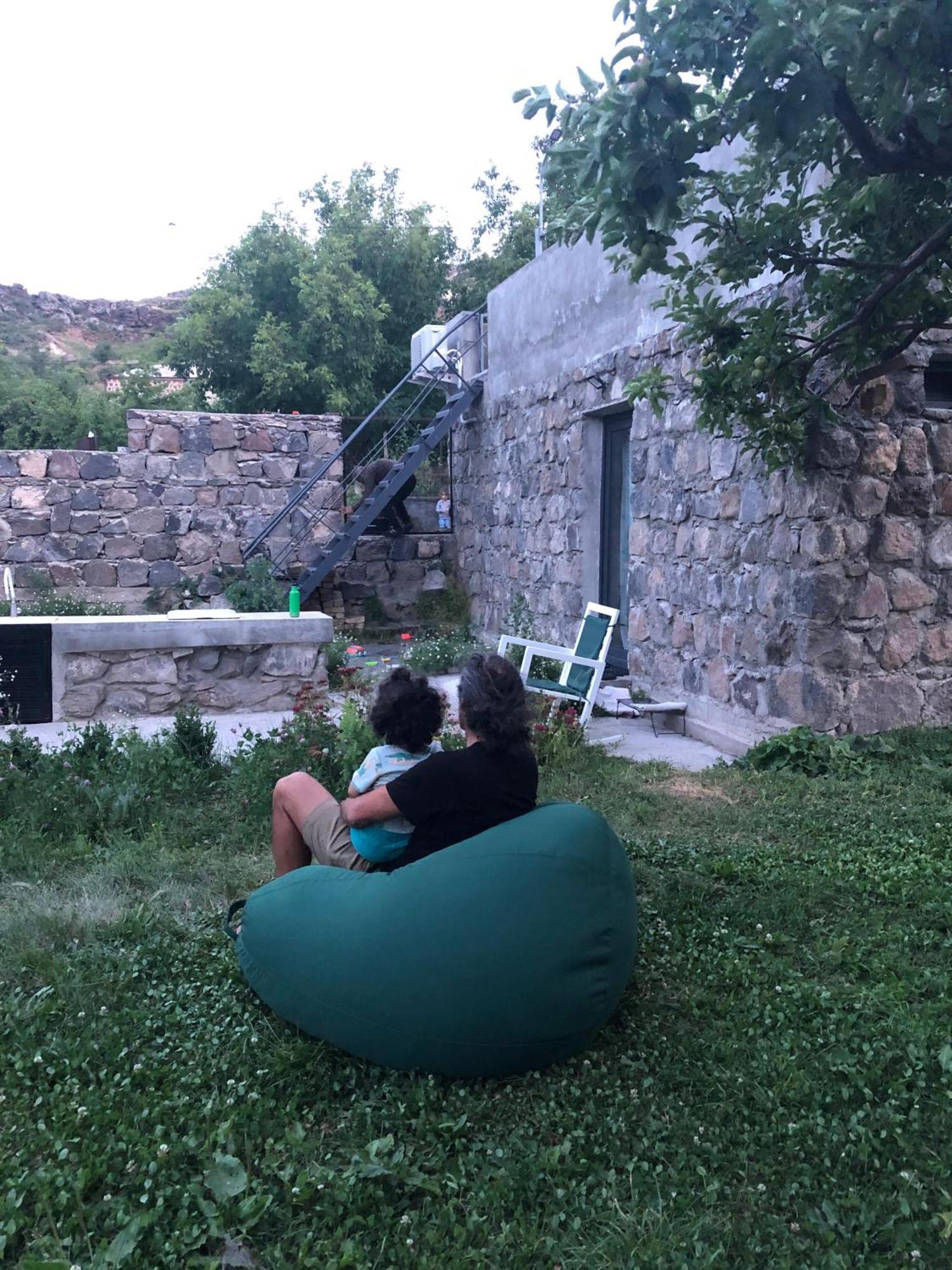 Zove Rural Cottage With Garden Views K'arashamb Экстерьер фото