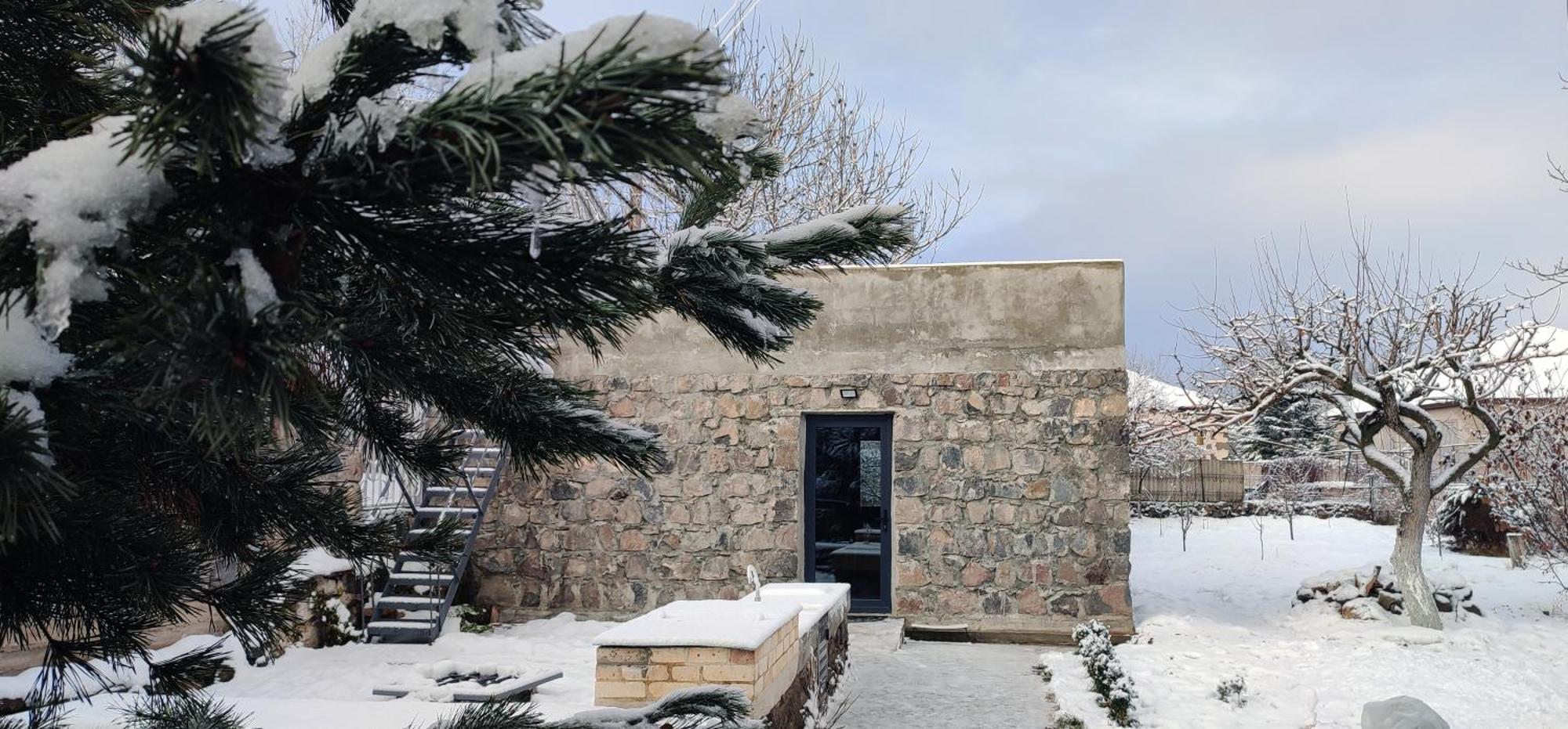 Zove Rural Cottage With Garden Views K'arashamb Экстерьер фото